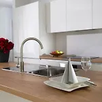 De Roya Apartment *