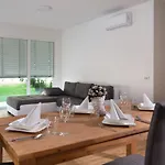 Apartment De Roya *