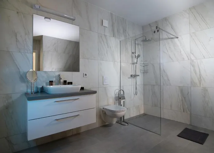 De Roya Апартаменты